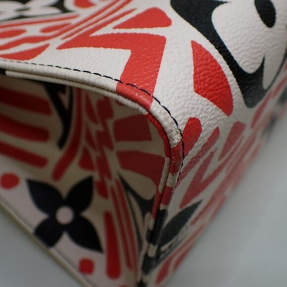 Louis Vuitton Monogram Giant Crafty Onthego GM - Picture 6 of 10